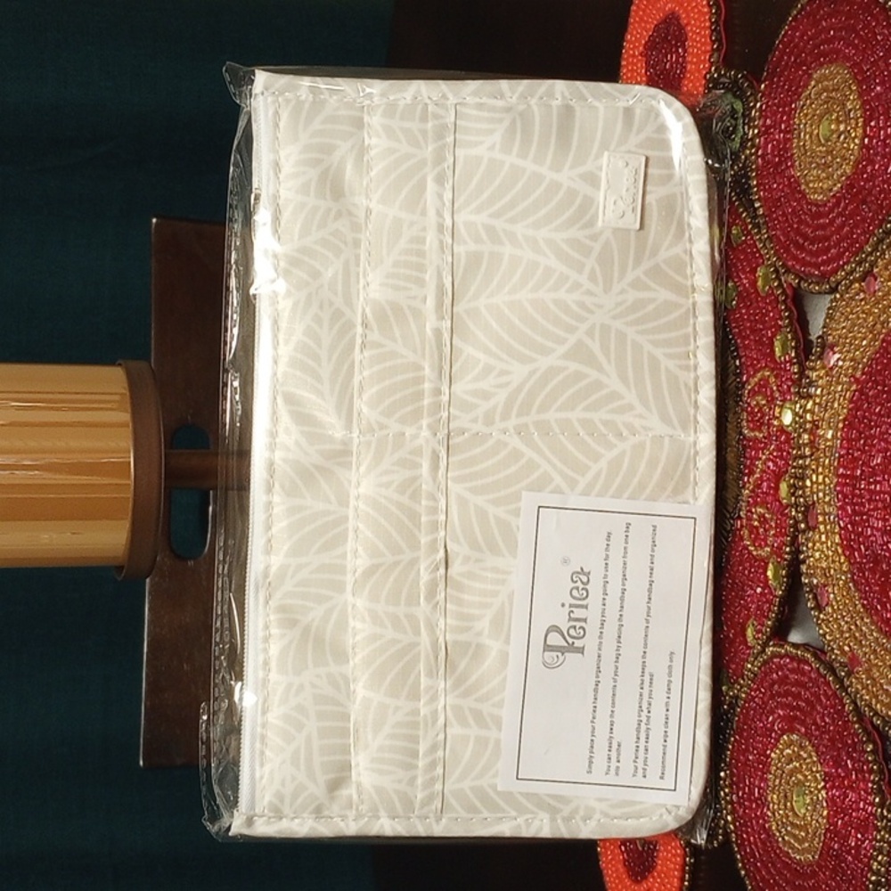 Purse Organizer Insert-Grey Leaves